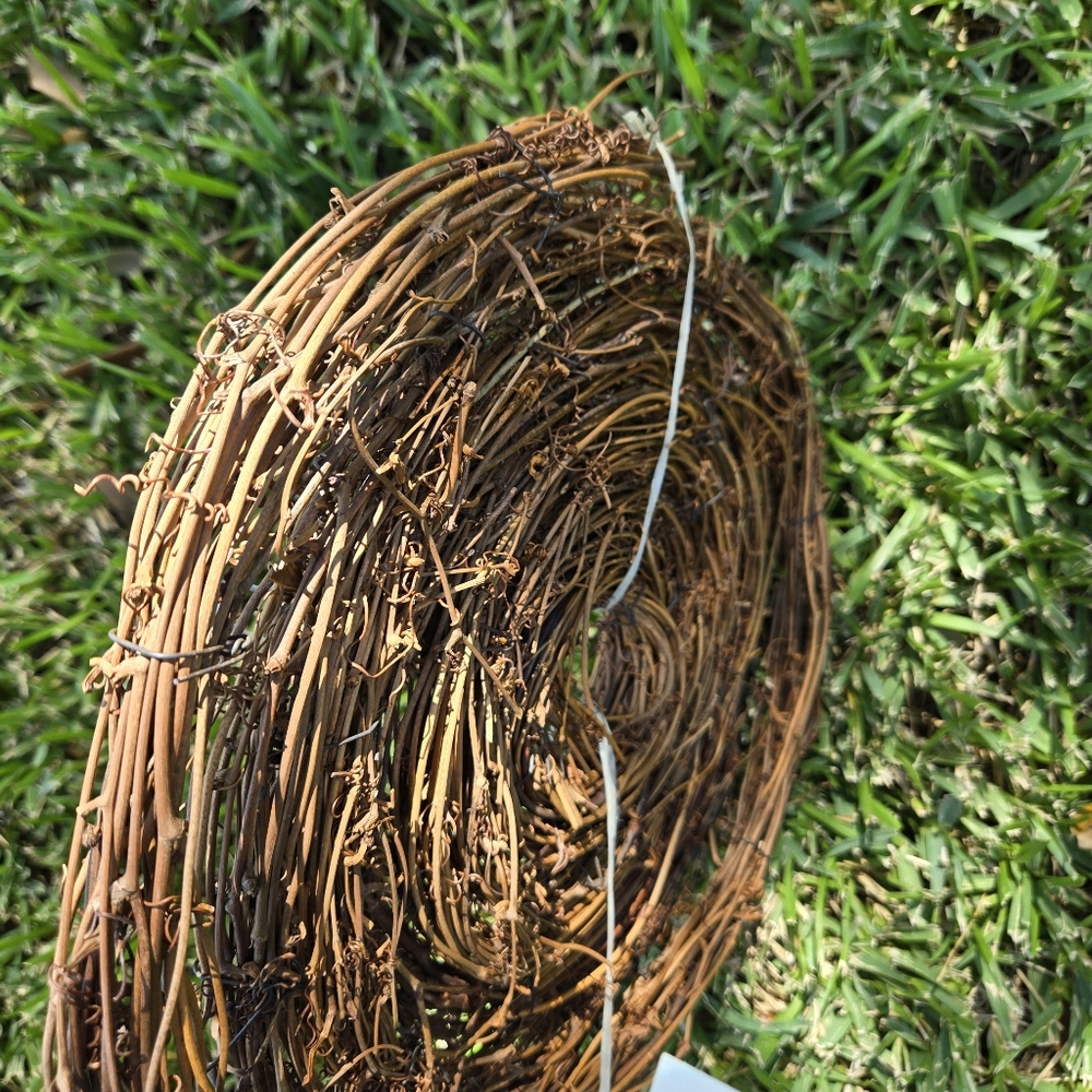 Natural twig grapevine garland, 15 feet NEW - Picture 3 of 5